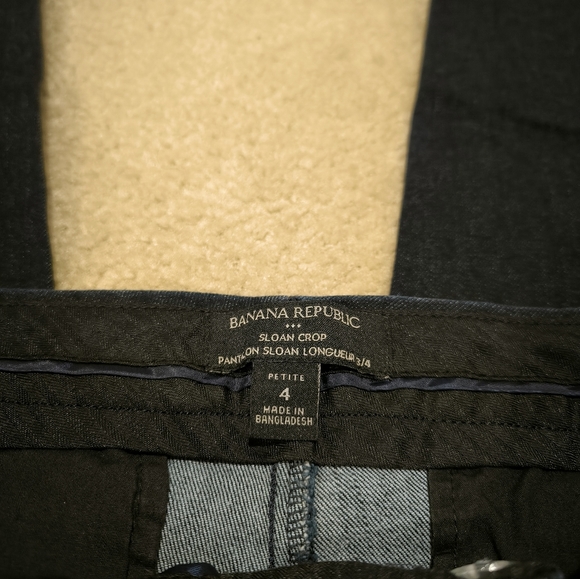 Banana Republic Navy 3/4 Pants - Picture 3 of 8